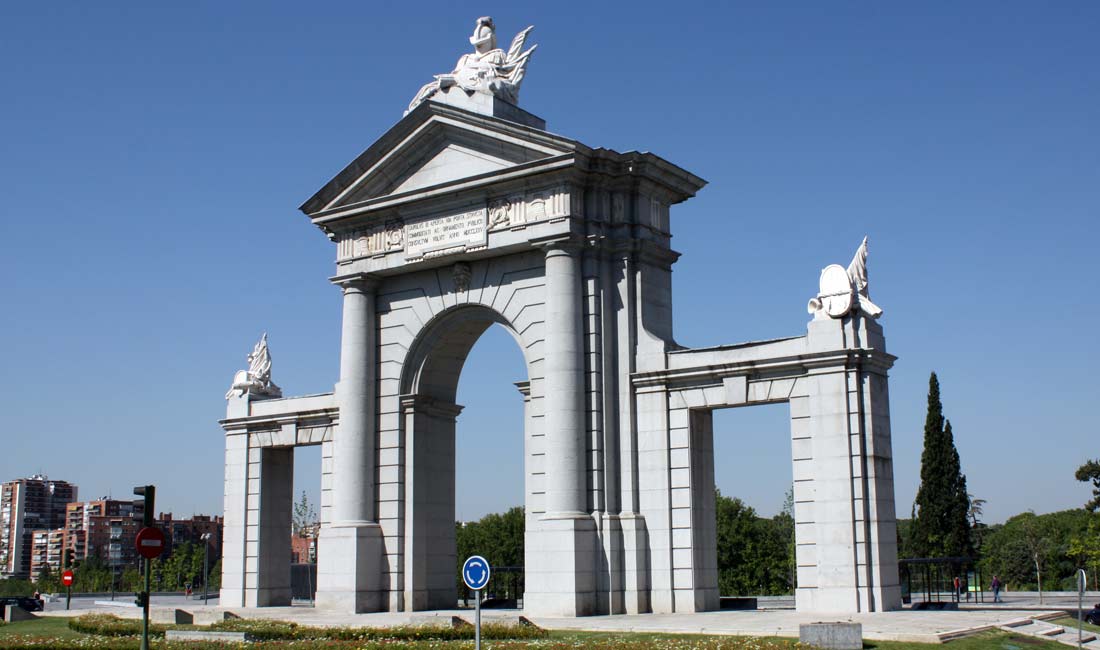 Puerta de San Vicente